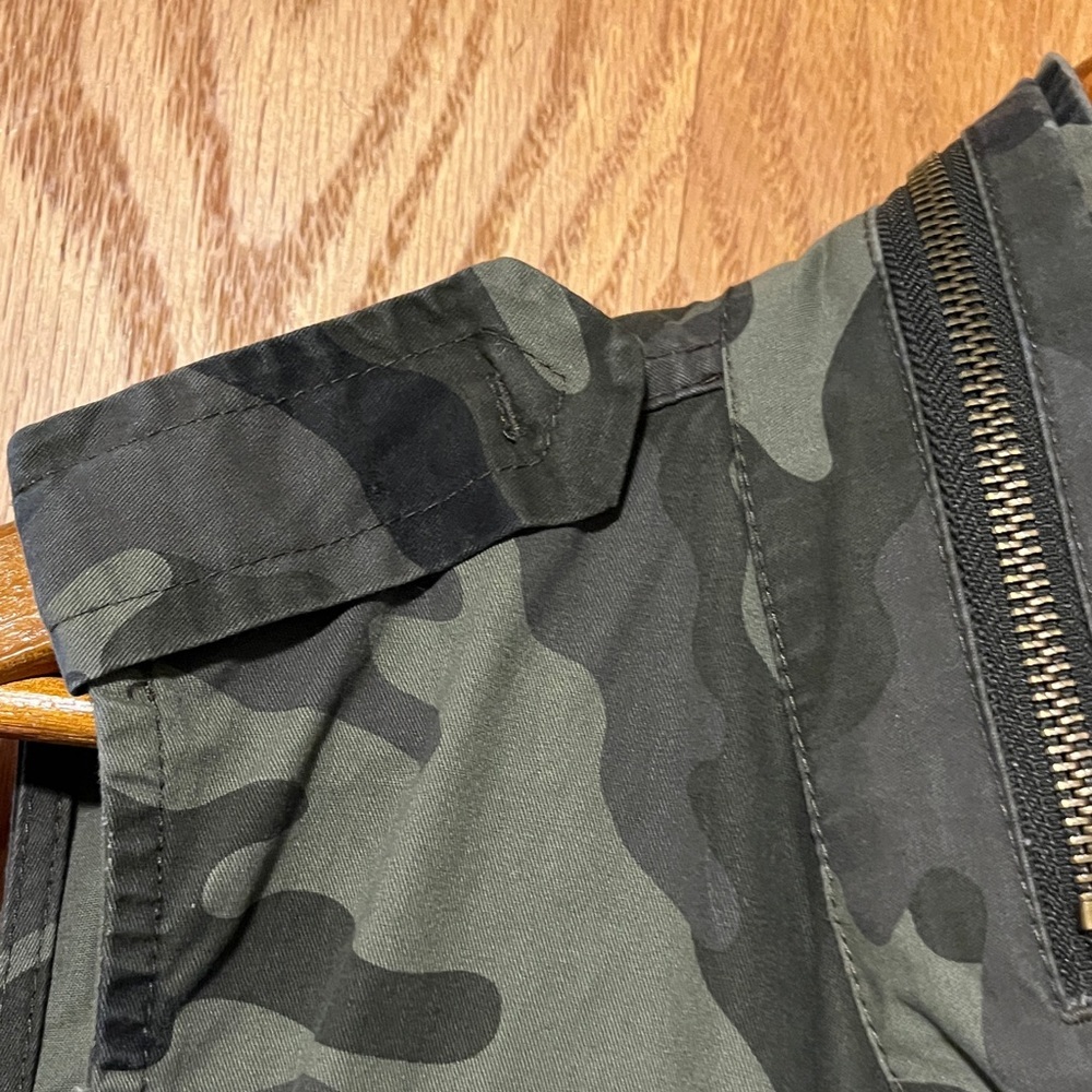 Love Tree Green Camouflage Vest - Picture 10 of 12